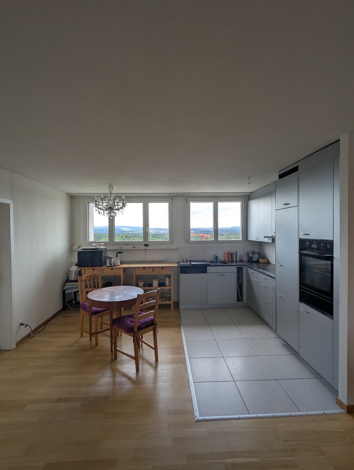 Recherche de repreneur pour un bel appartement de 2 1/2 pièces au dernier étage à partir du 01.01.2027., photo 3 sur 10