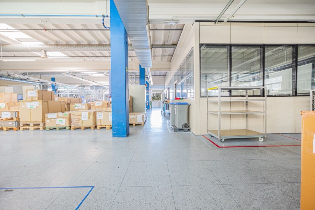 2000m² commercial