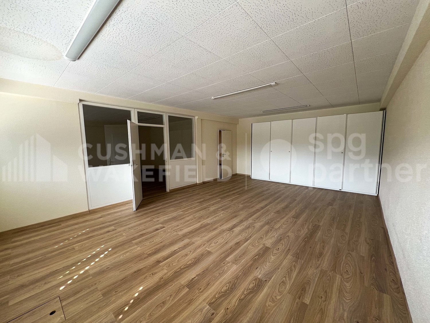 940m² atelier, photo 5 sur 10