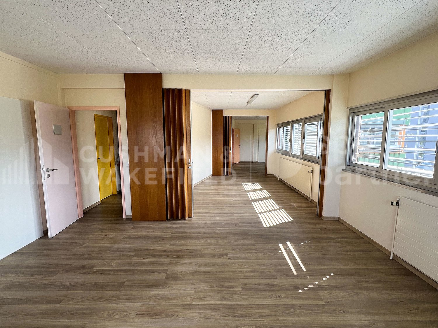 940m² atelier, photo 3 sur 10