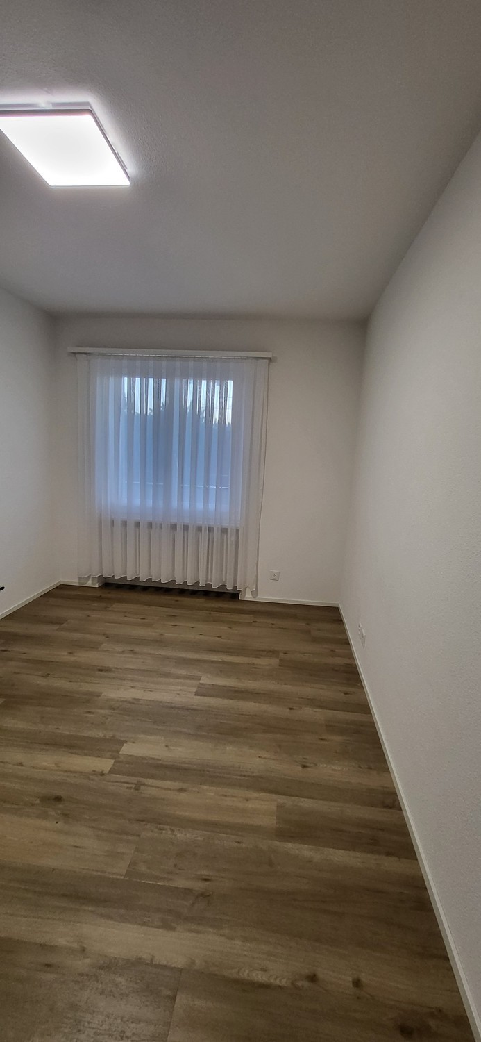 Chambre dans une colocation

Tu aimes la compagnie, mais tu apprécies aussi parfois d'avoir du temps pour toi, tu as environ entre 25-35 ans (de préférence une femme), alors contacte-moi ☺️.
Je suis Martina (29), je travaille comme chimiste et je me réjouis d'une vie de colocation amicale !
Les meub, photo 7 sur 9