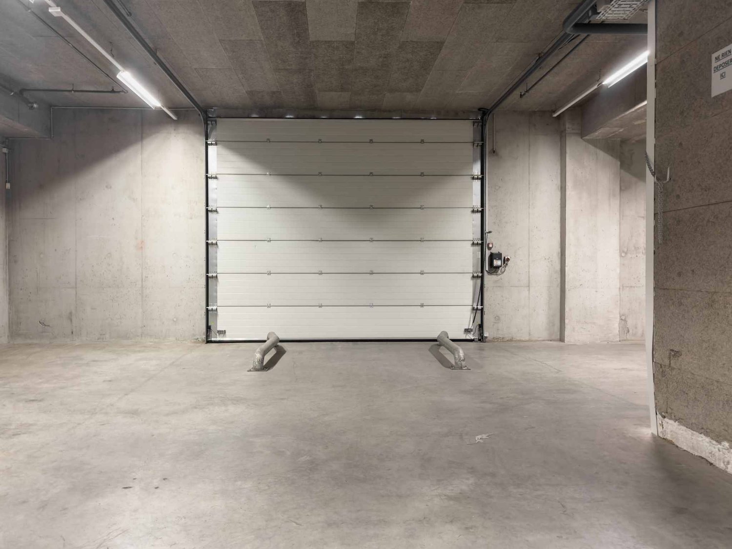 3260m² commercial