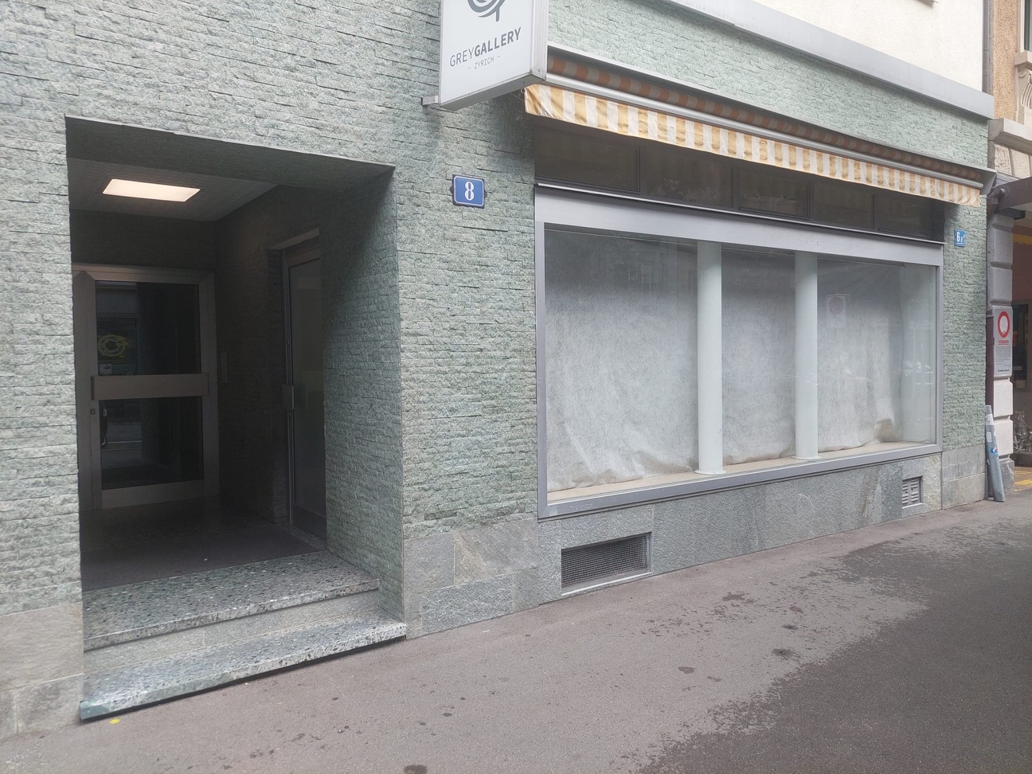 63m² commercial, photo 2 sur 6