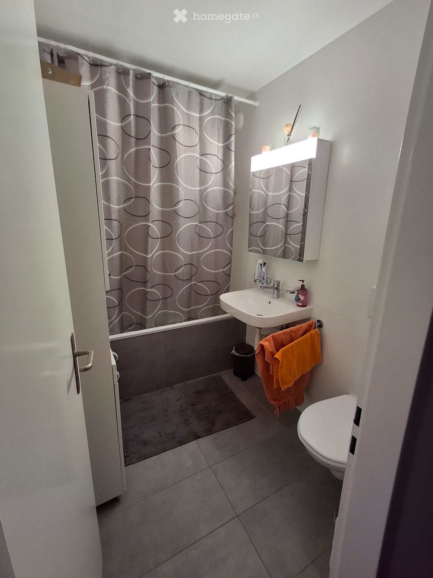 3 rooms apartment