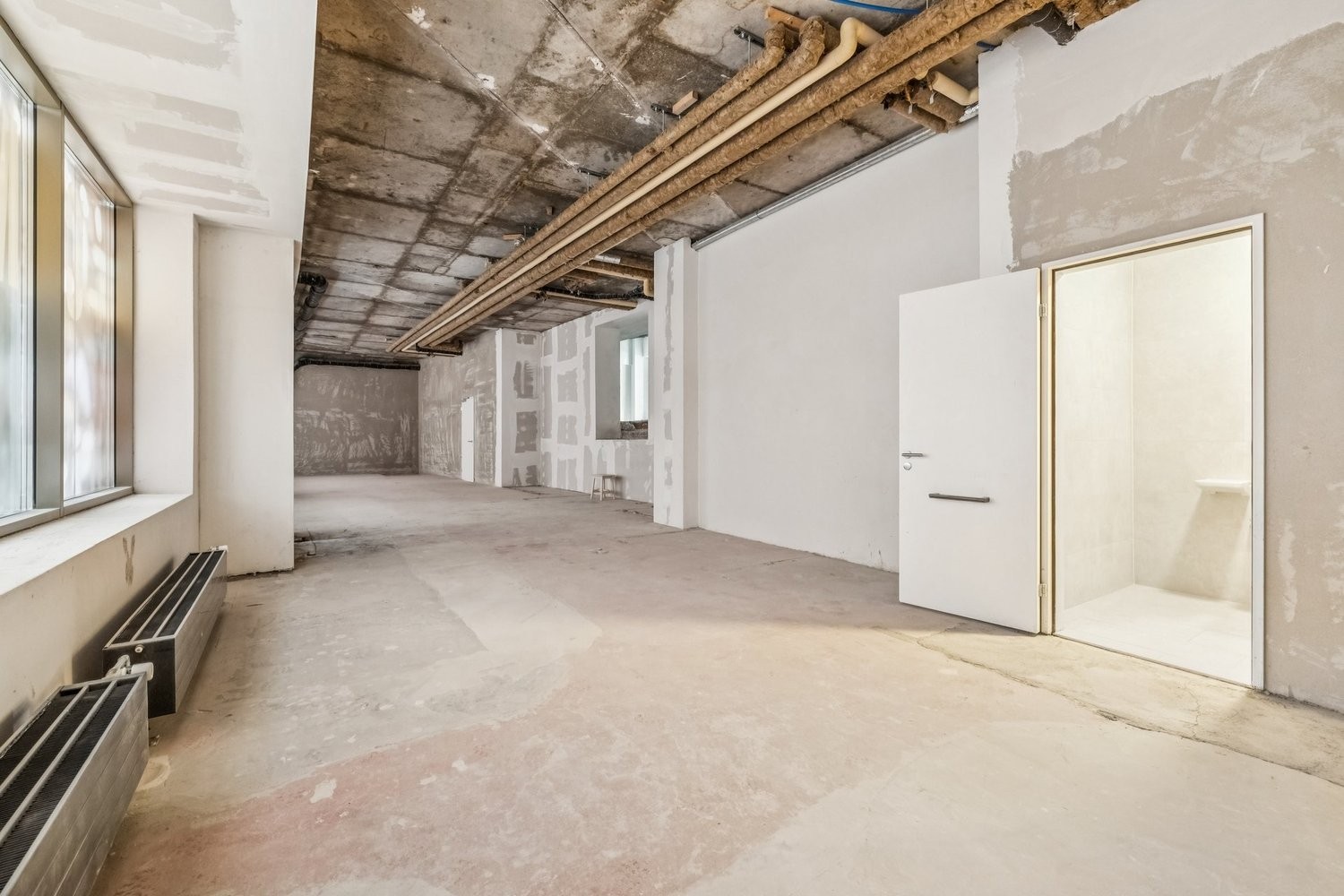 restaurant de 256m², photo 3 sur 10