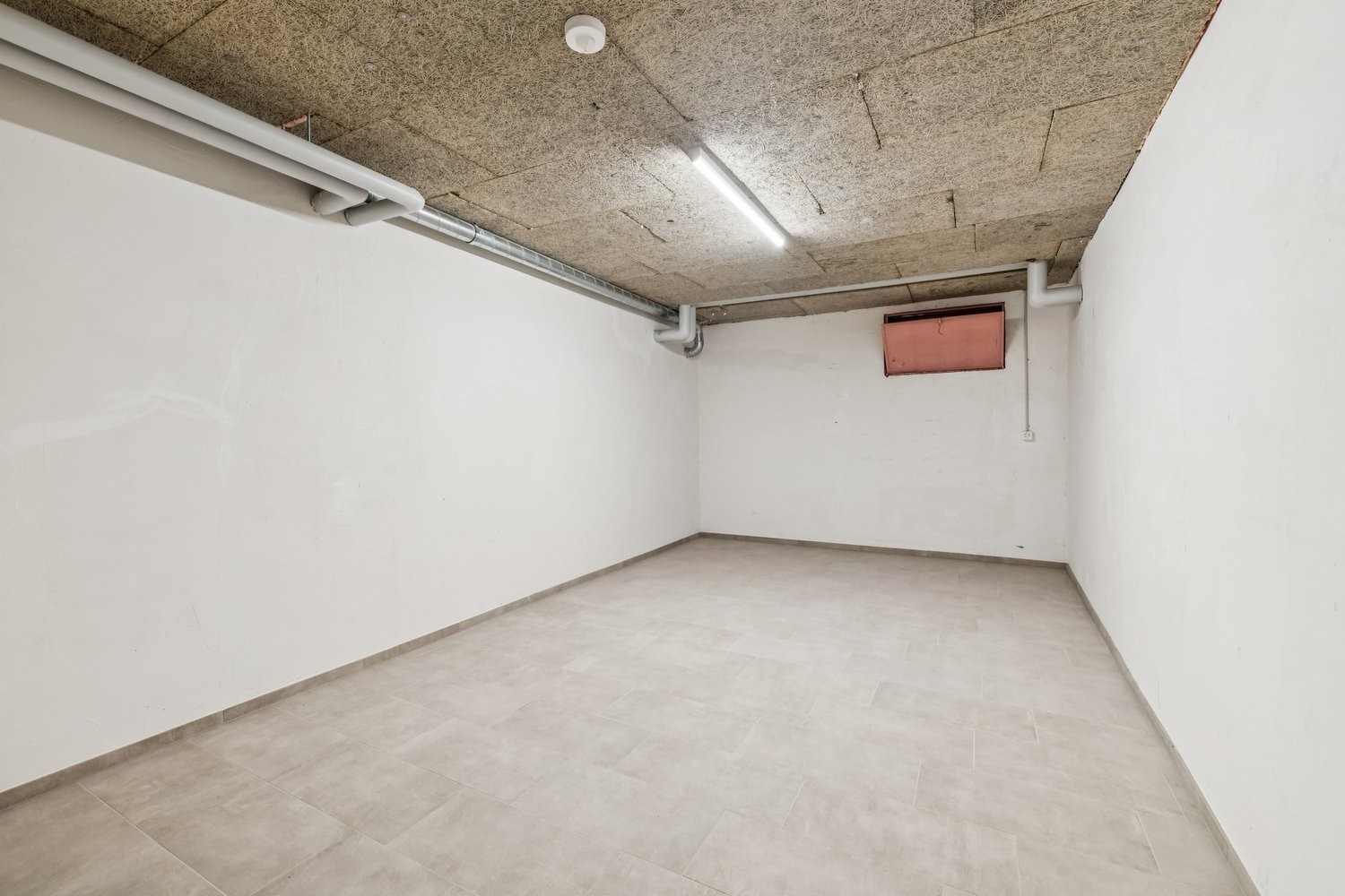 restaurant de 256m², photo 8 sur 10