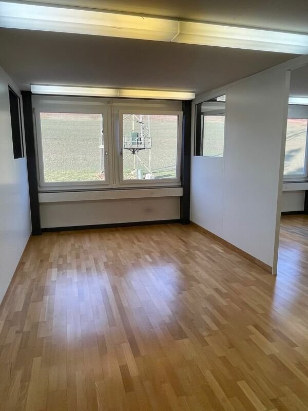 142m² bureau