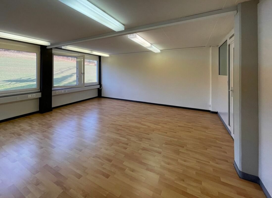 142m² bureau