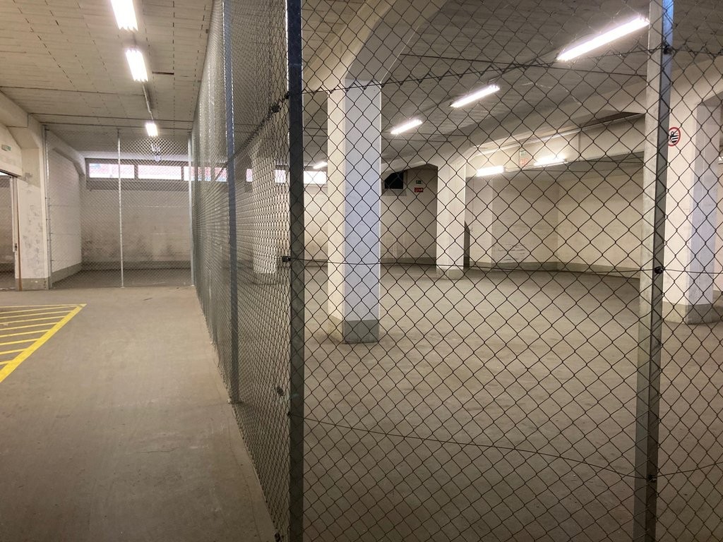 261m² storage room, photo 4 sur 6