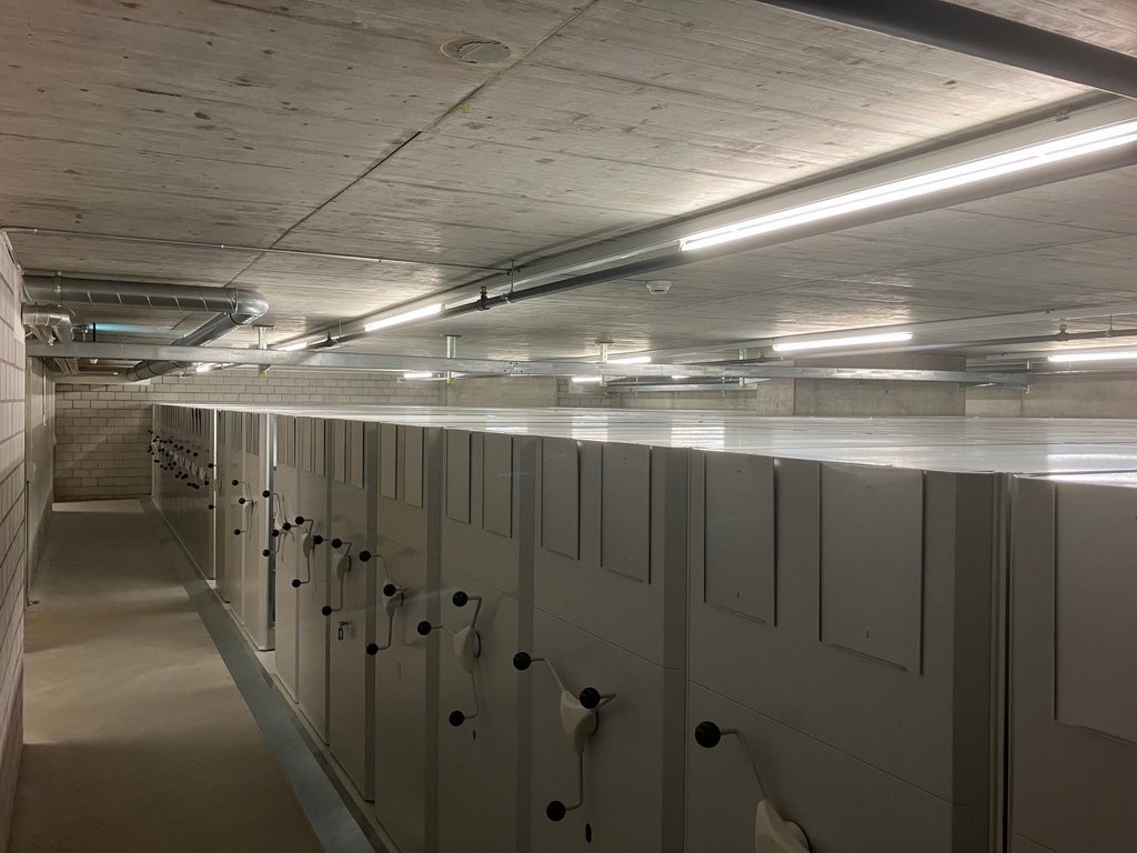 215m² local de stockage