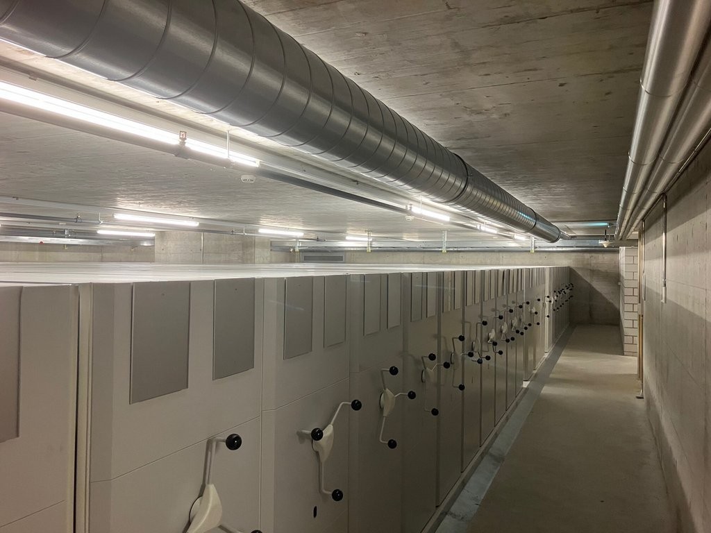 215m² local de stockage