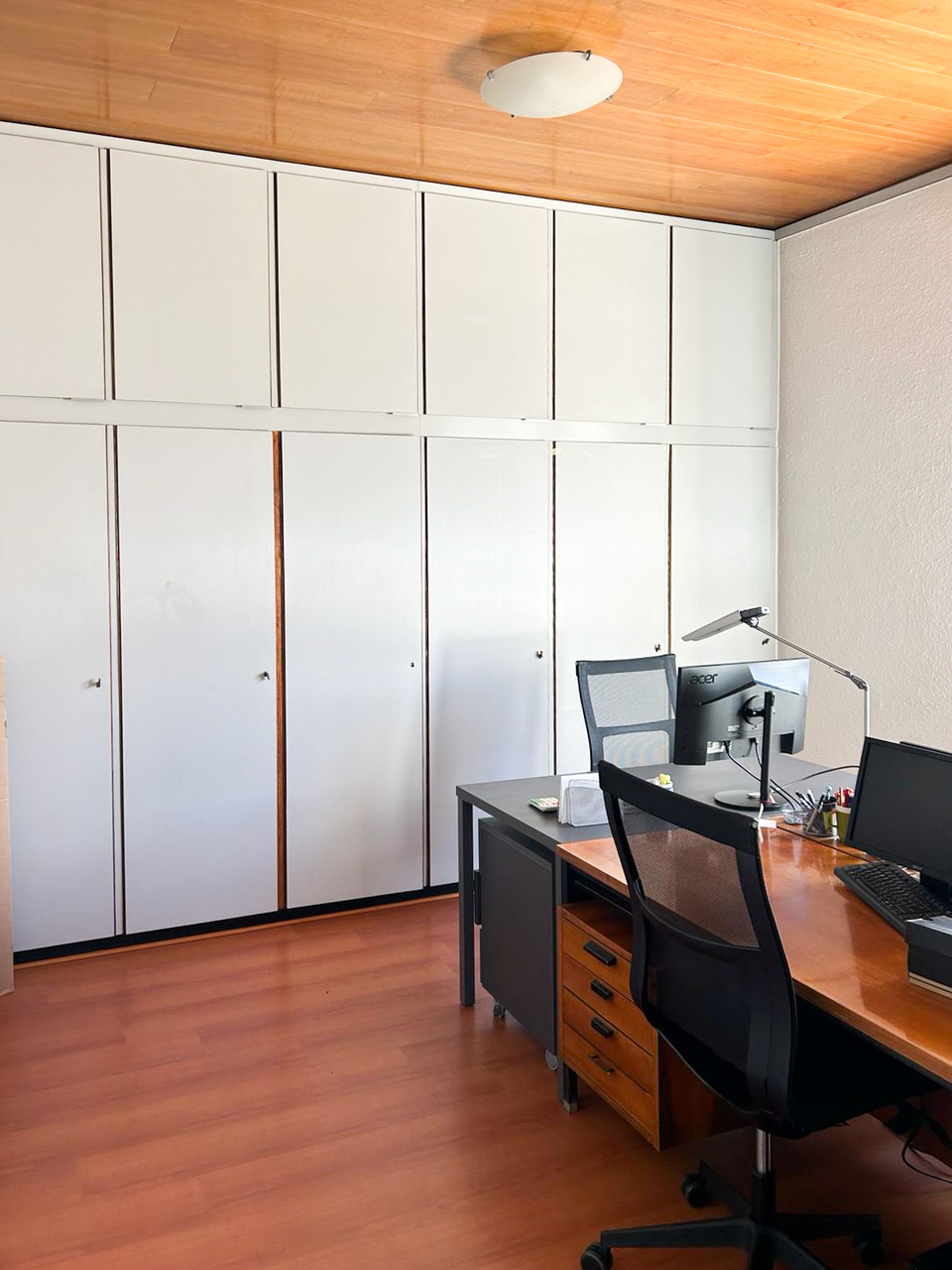 Bureau, photo 2 sur 10