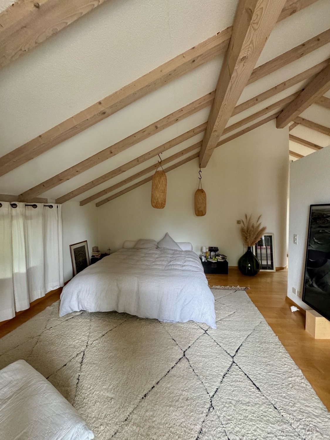 6 rooms furnished flat