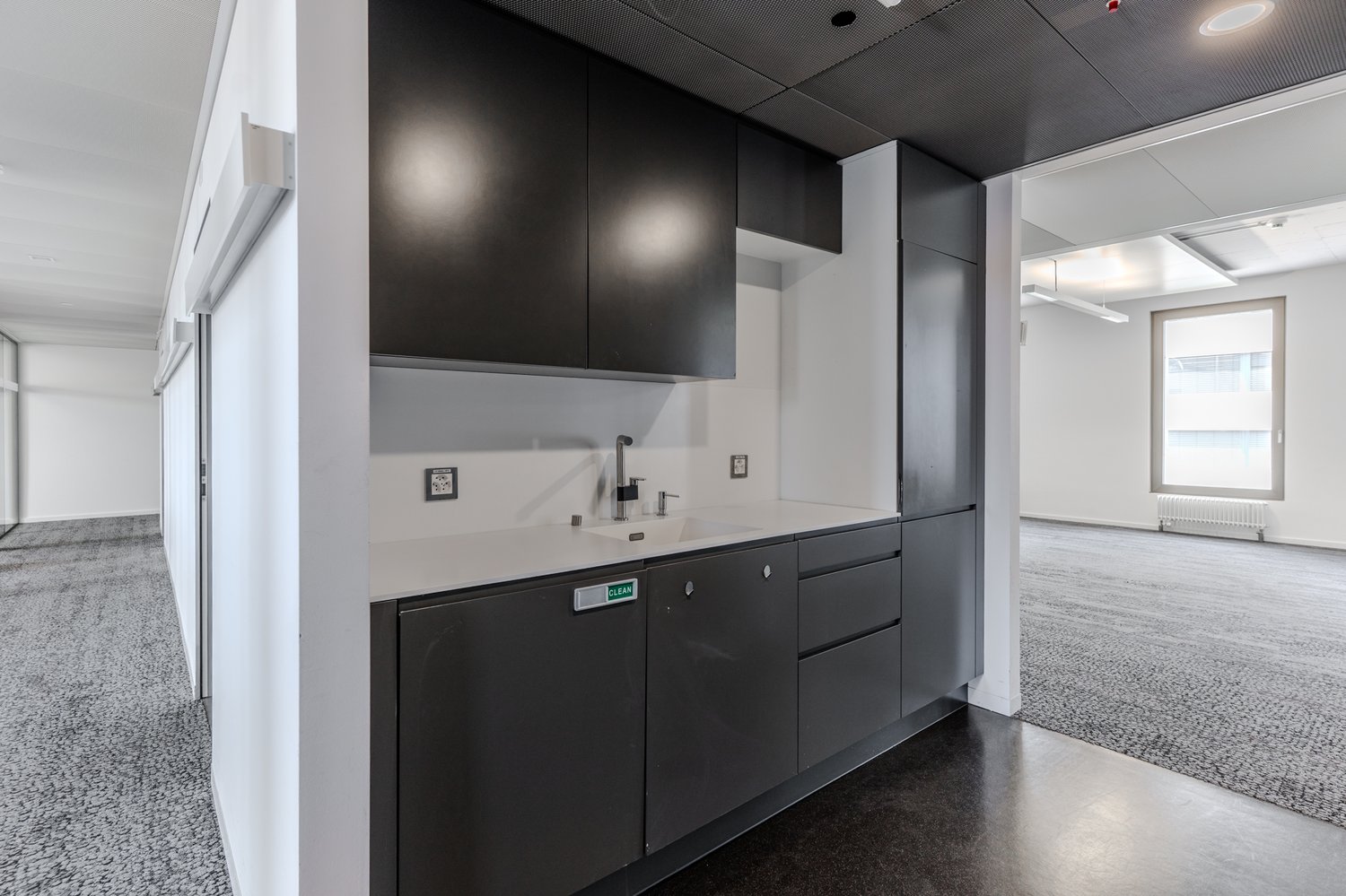 768m² bureau, photo 6 sur 8