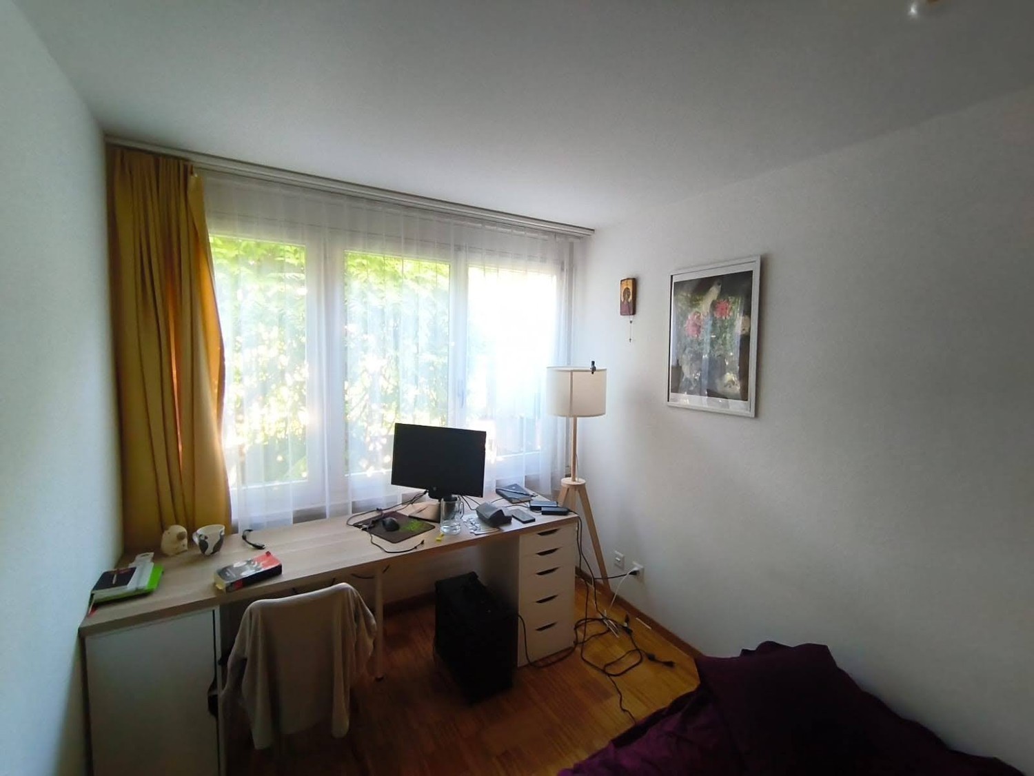Chambre dans une colocation

Colocataire recherché dans une colocation dans un quartier calme à l'angle de l'Irchel Campus.

Comme Antoine déménage bientôt, Can (36, Ingénieur) recherche un nouveau colocataire qui reprendra la chambre à partir du 01.11.2026 pour une période de 6 mois ou 1 an.

La ch, photo 3 sur 10