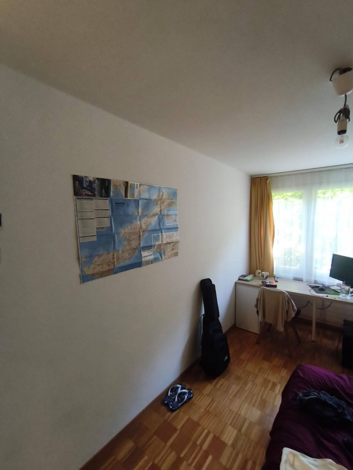 Chambre dans une colocation

Colocataire recherché dans une colocation dans un quartier calme à l'angle de l'Irchel Campus.

Comme Antoine déménage bientôt, Can (36, Ingénieur) recherche un nouveau colocataire qui reprendra la chambre à partir du 01.11.2026 pour une période de 6 mois ou 1 an.

La ch, photo 2 sur 10