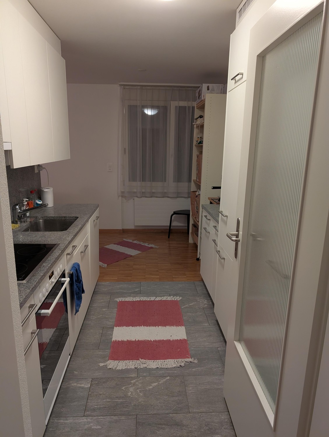 Chambre dans une colocation

Colocataire recherché dans une colocation dans un quartier calme à l'angle de l'Irchel Campus.

Comme Antoine déménage bientôt, Can (36, Ingénieur) recherche un nouveau colocataire qui reprendra la chambre à partir du 01.11.2026 pour une période de 6 mois ou 1 an.

La ch, photo 9 sur 10