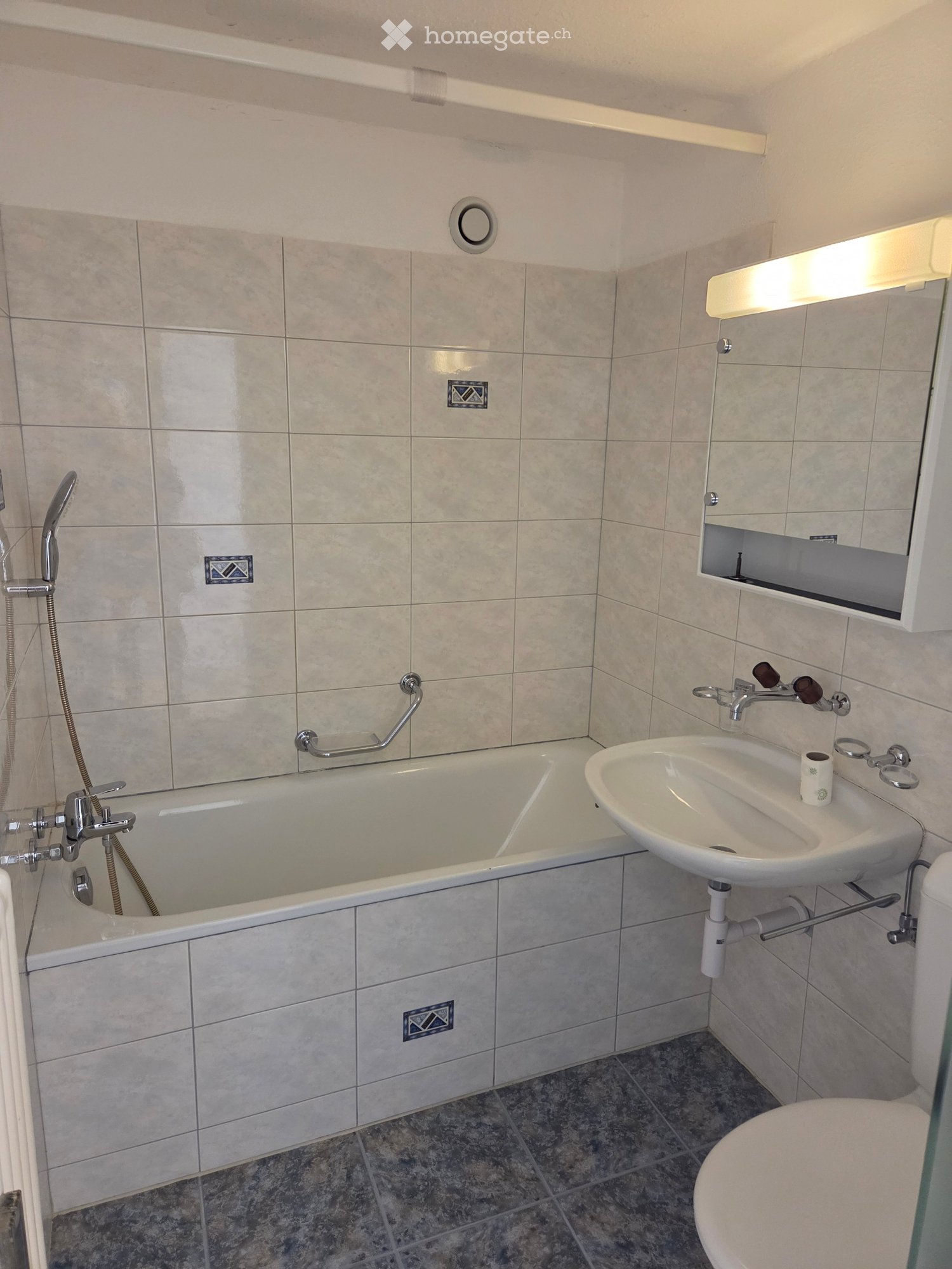 Appartement de 2 ½ pièces, photo 1 sur 5