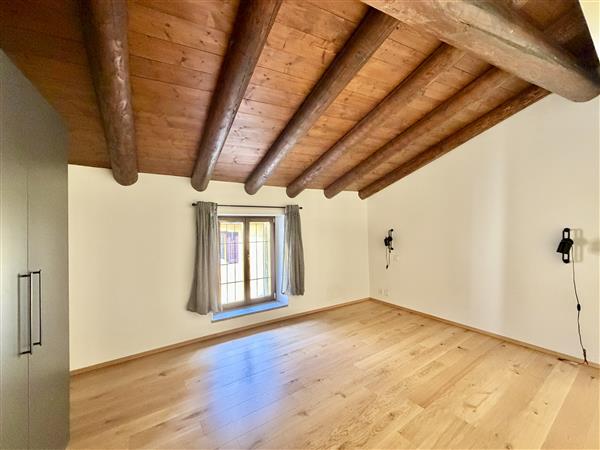 Appartement en attique de 6 pièces