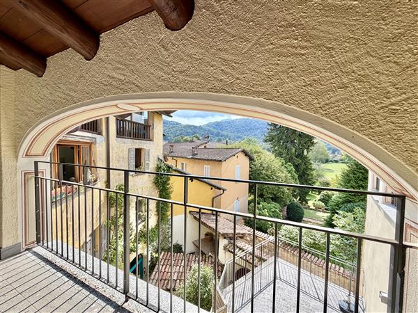 Appartement en attique de 6 pièces