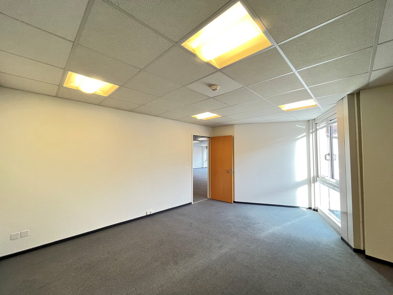 203m² office, photo 7 sur 10