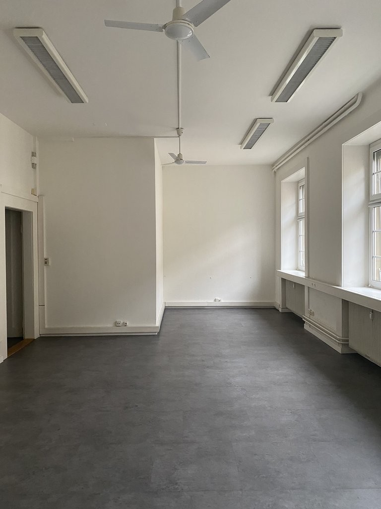 77m² bureau