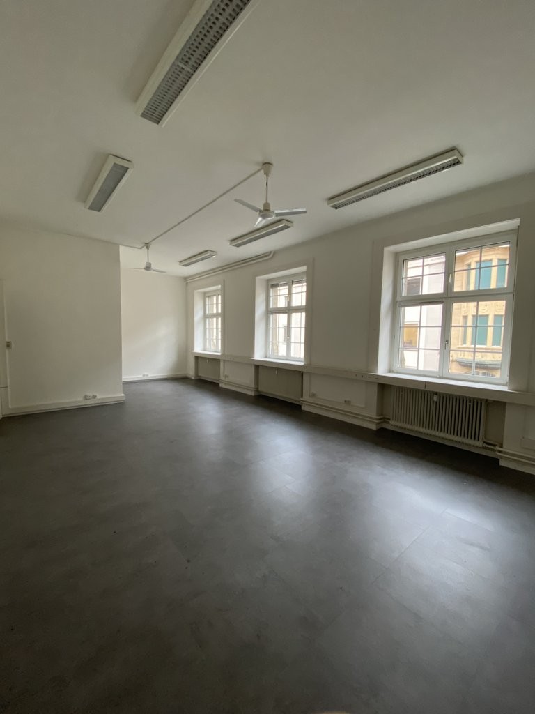 77m² bureau