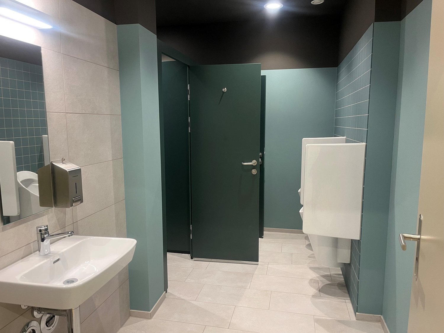 105m² office