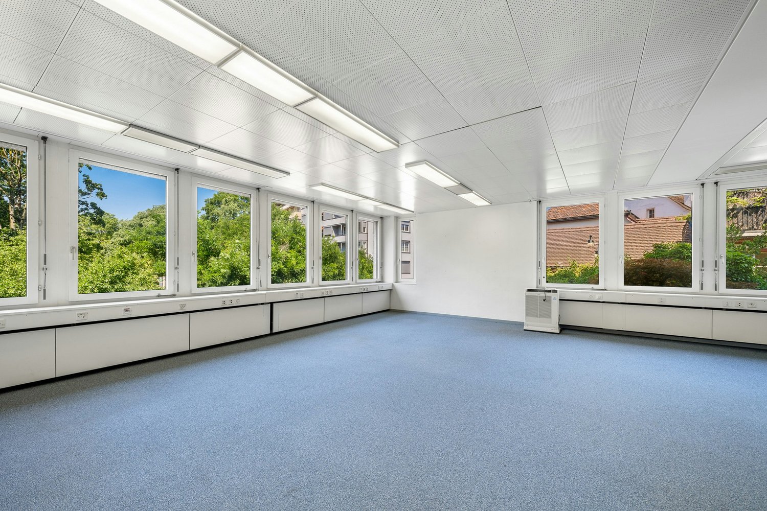 146m² bureau, photo 2 sur 10