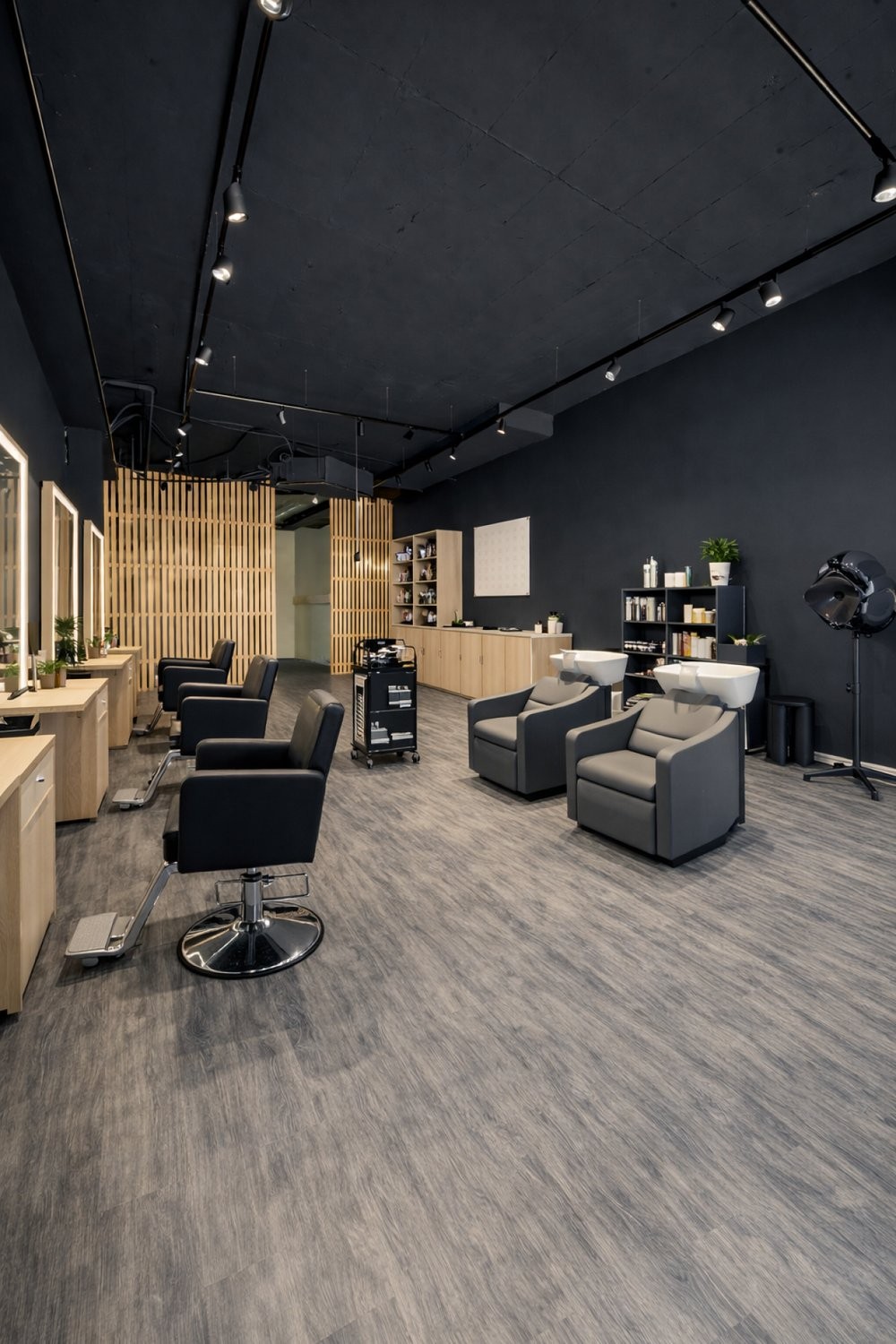 211m² commercial, photo 7 sur 8