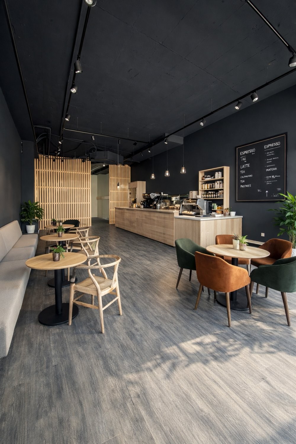 211m² commercial, photo 8 sur 8