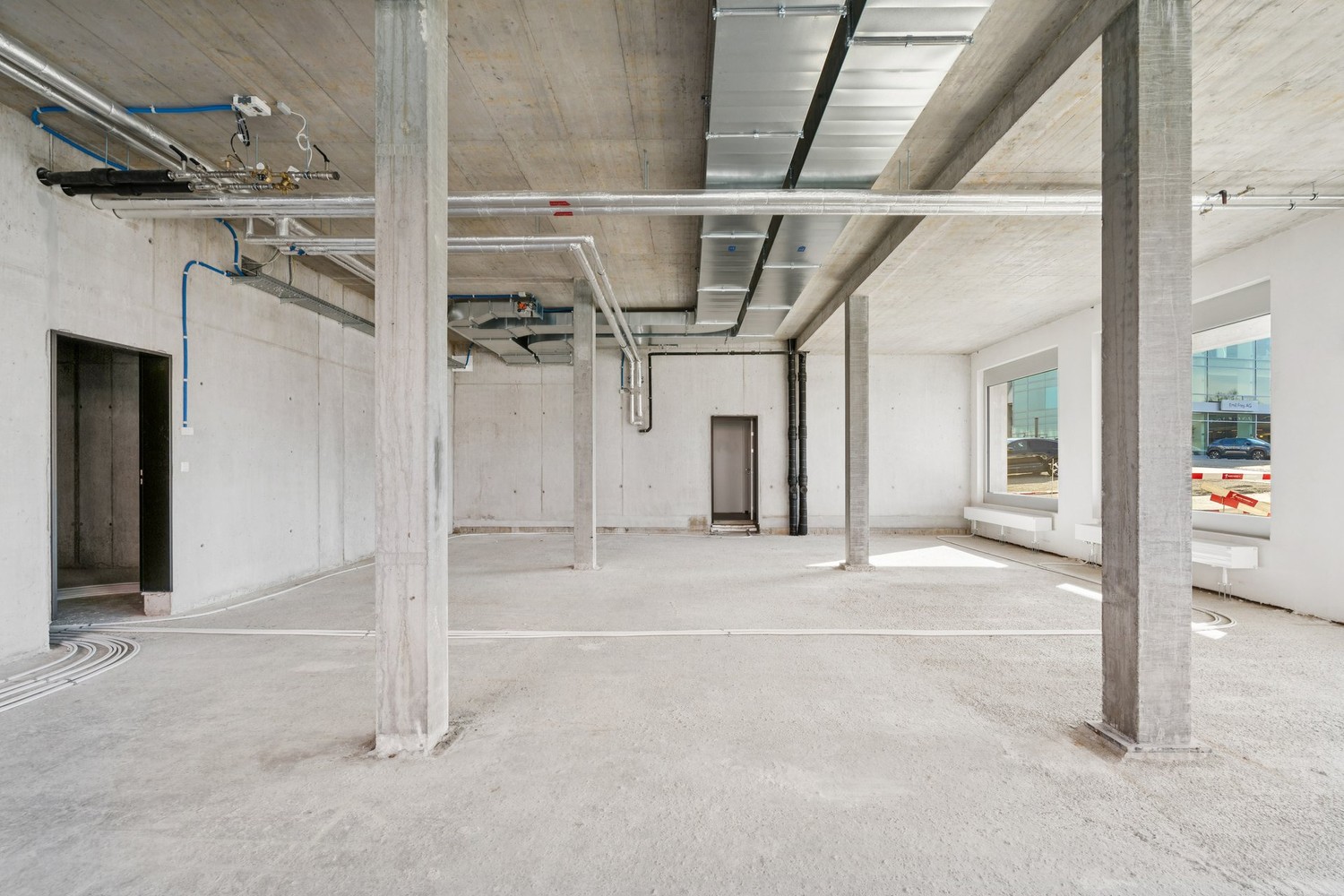 Commerce de 100m²