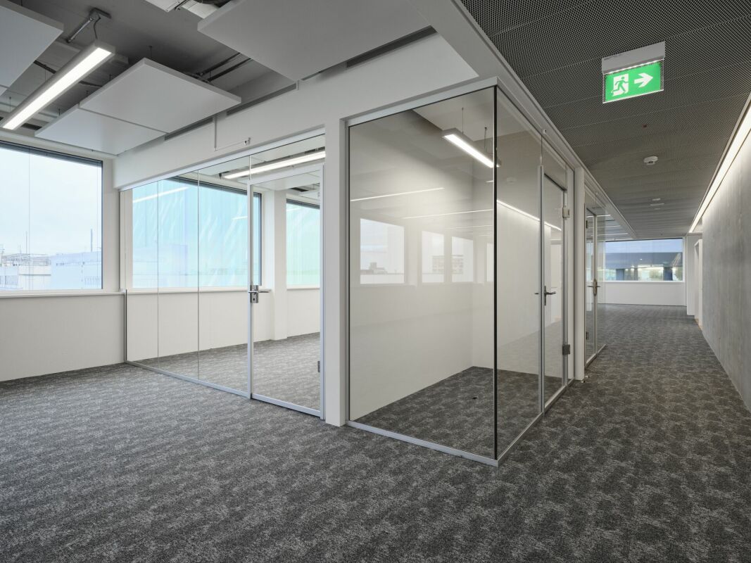 200m² de bureaux