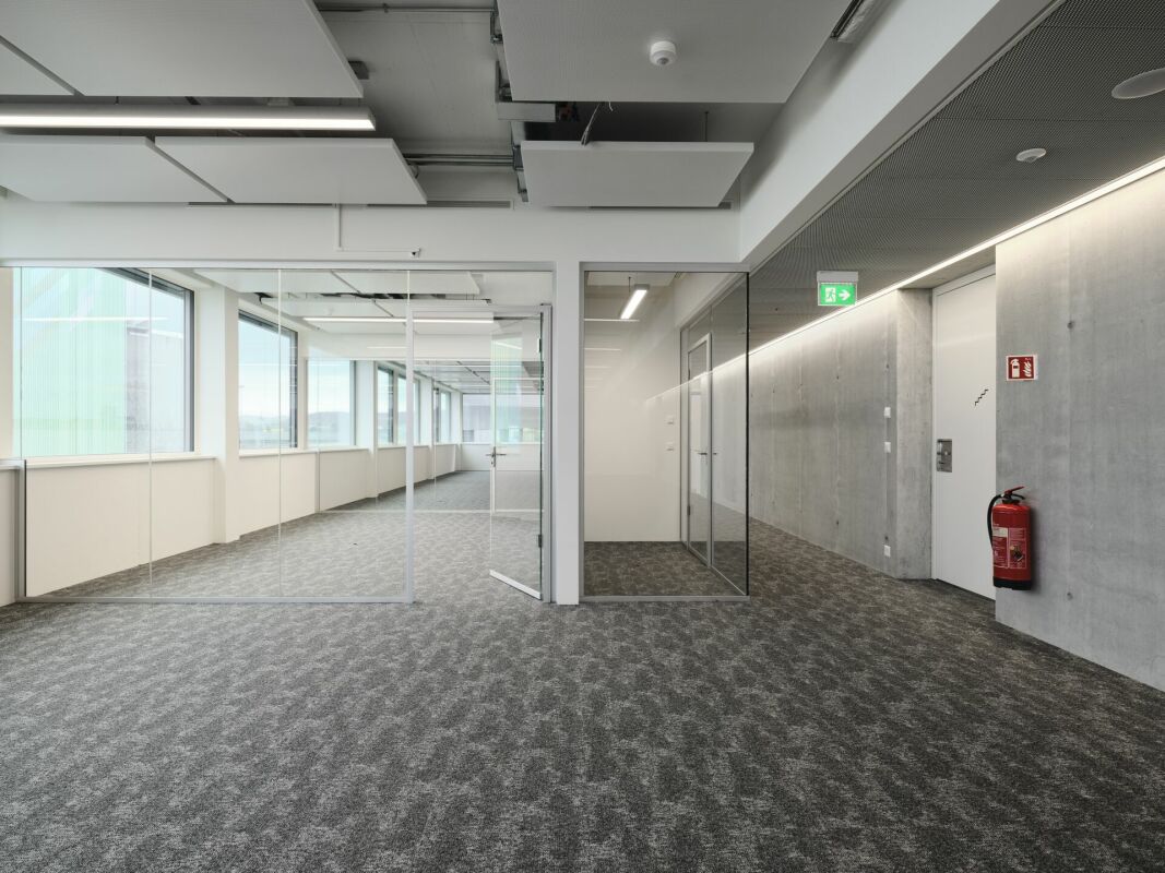 200m² de bureaux