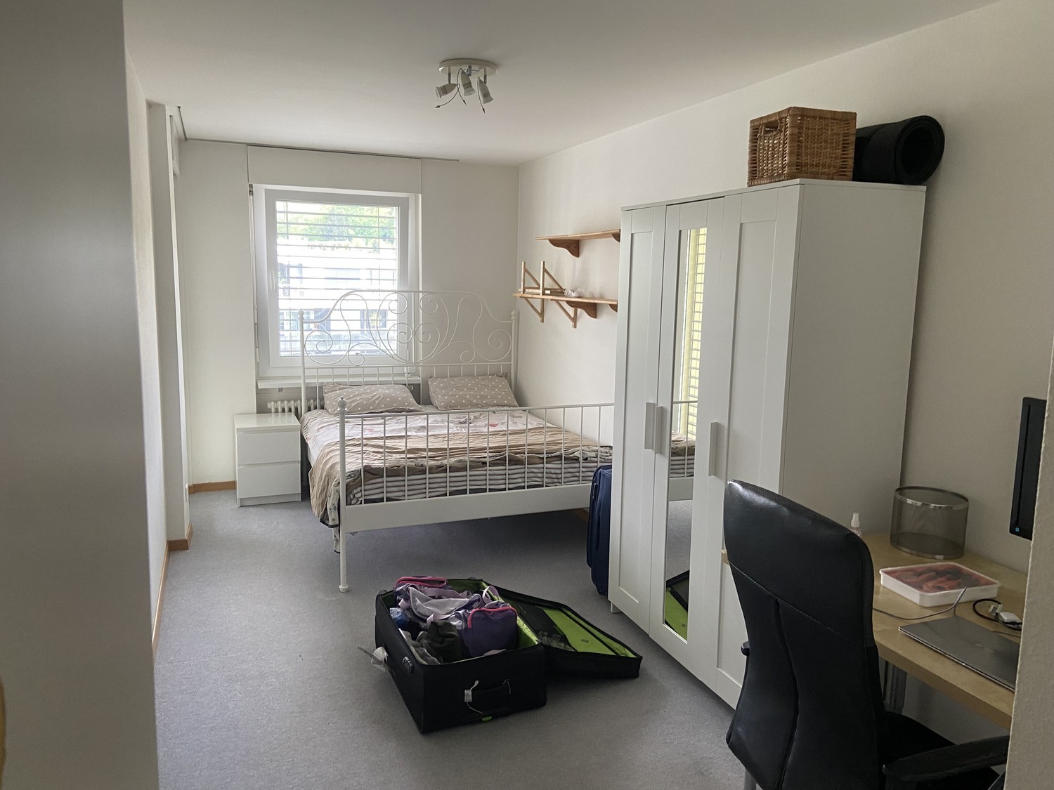 Chambre en colocation, photo 1 sur 3