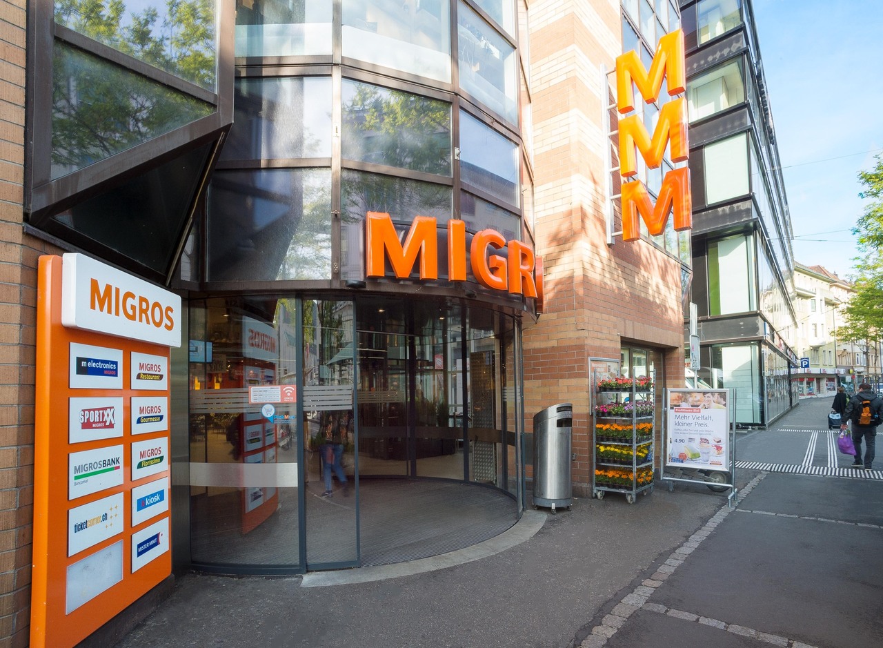 400m² commercial, photo 2 sur 4