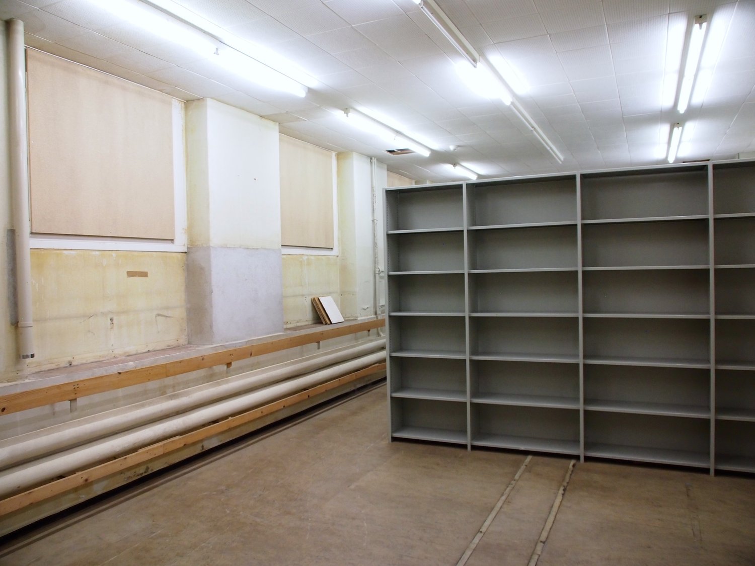 75m² pièce de stockage
