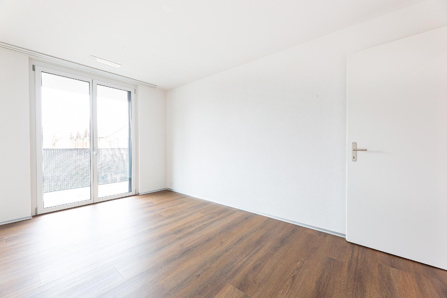 Appartement de 2 ½ pièces

**Seemoosholzstrasse 7b**

Nous louons un **appartement de 2.5 pièces spacieux et moderne au 1er étage**, qui séduit par son atmosphère lumineuse et agréable ainsi que par son agencement réfléchi des pièces.

L'appartement vous offre un foyer confortable avec des équipemen, photo 9 sur 10