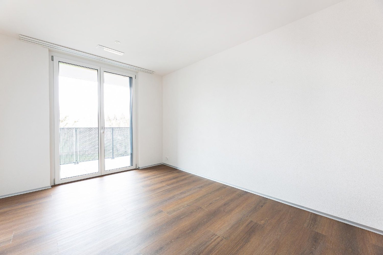 Appartement de 2 ½ pièces

**Seemoosholzstrasse 7b**

Nous louons un **appartement de 2.5 pièces spacieux et moderne au 1er étage**, qui séduit par son atmosphère lumineuse et agréable ainsi que par son agencement réfléchi des pièces.

L'appartement vous offre un foyer confortable avec des équipemen, photo 10 sur 10