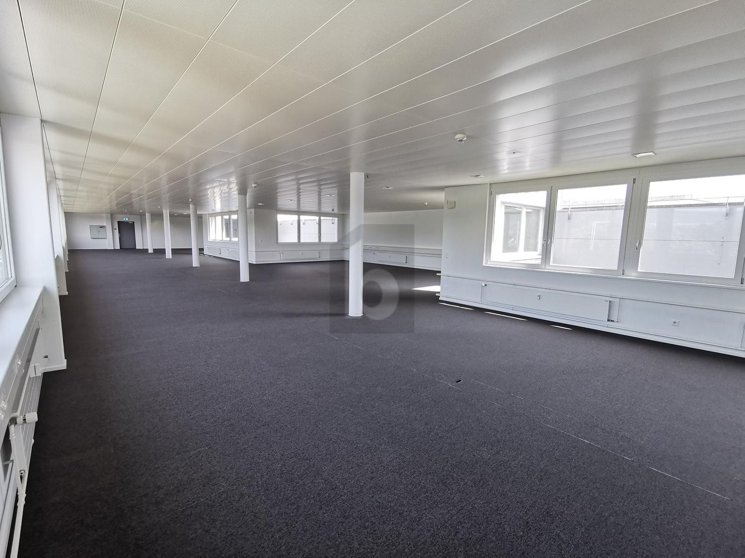 527m² bureau