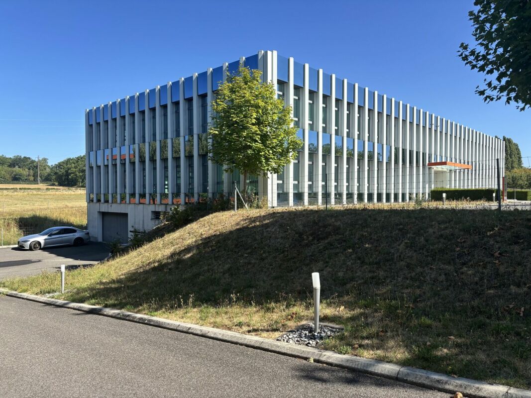 2600m² office, photo 1 sur 10