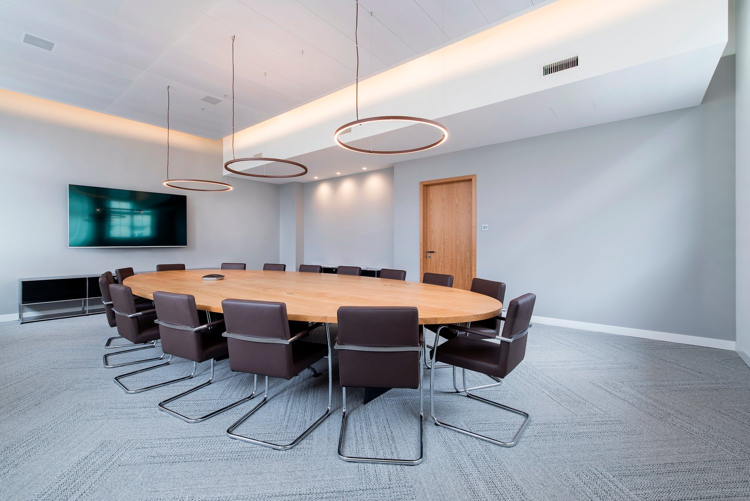 1400m² de bureaux, photo 1 sur 5