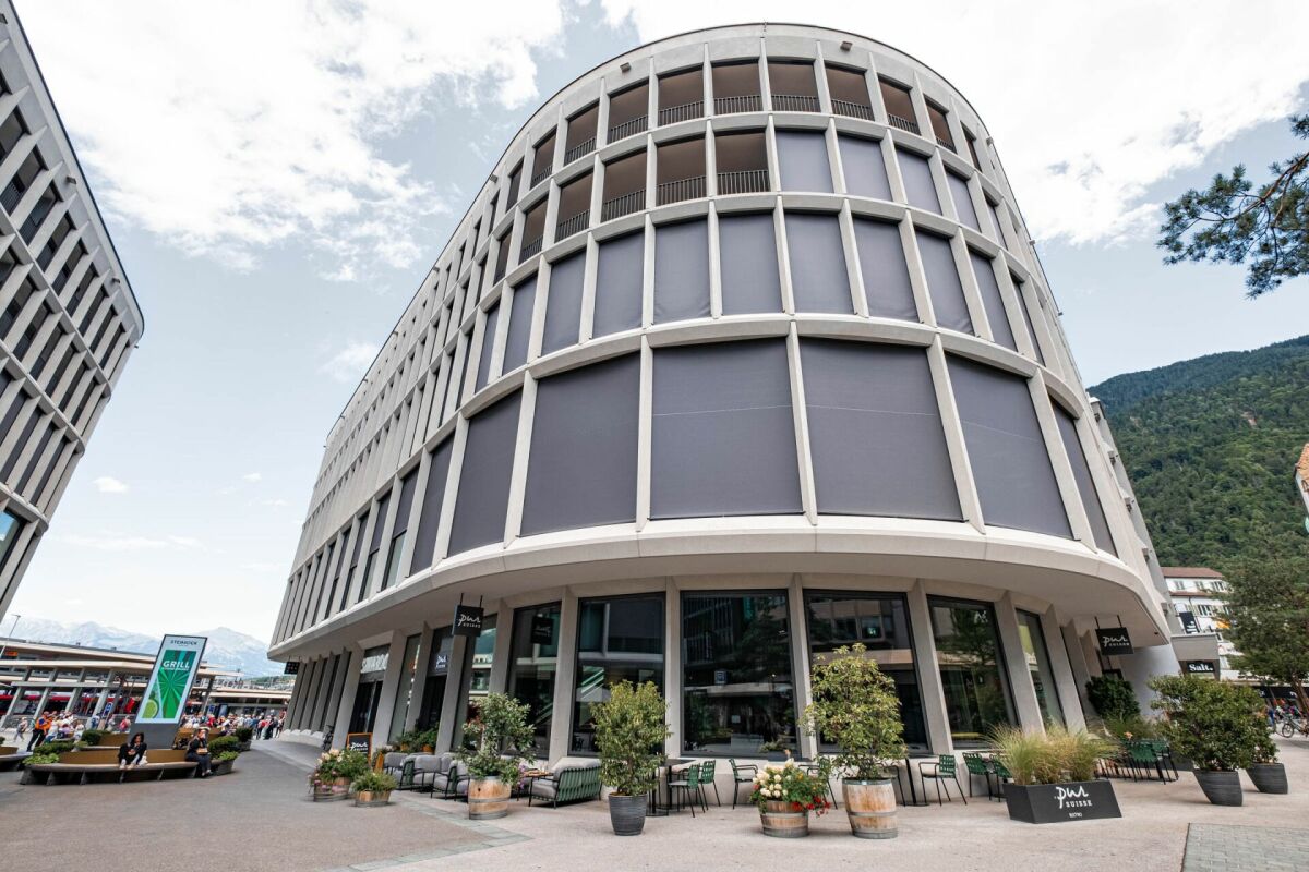 233m² office