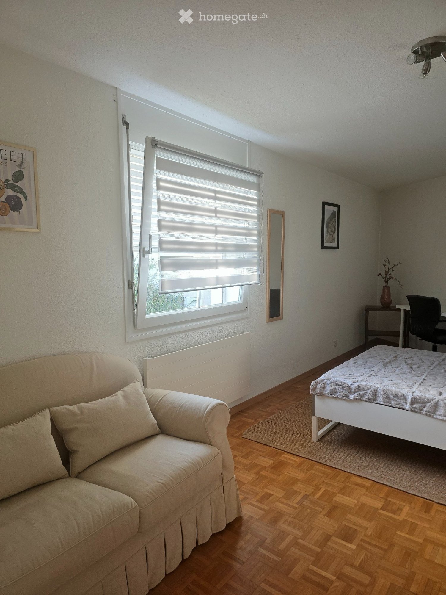 1 room single room, photo 1 sur 2
