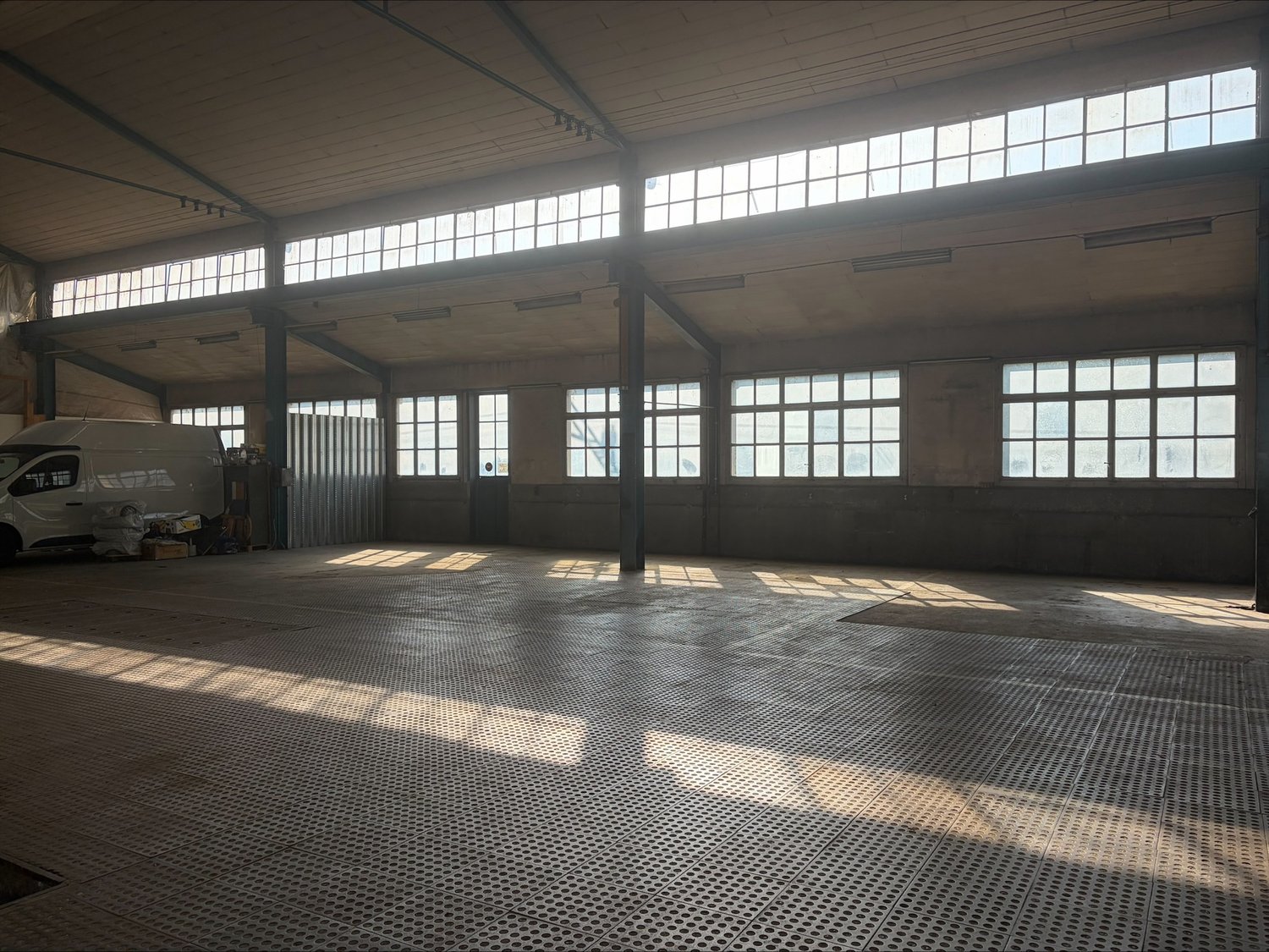 640m² commercial, photo 4 sur 9