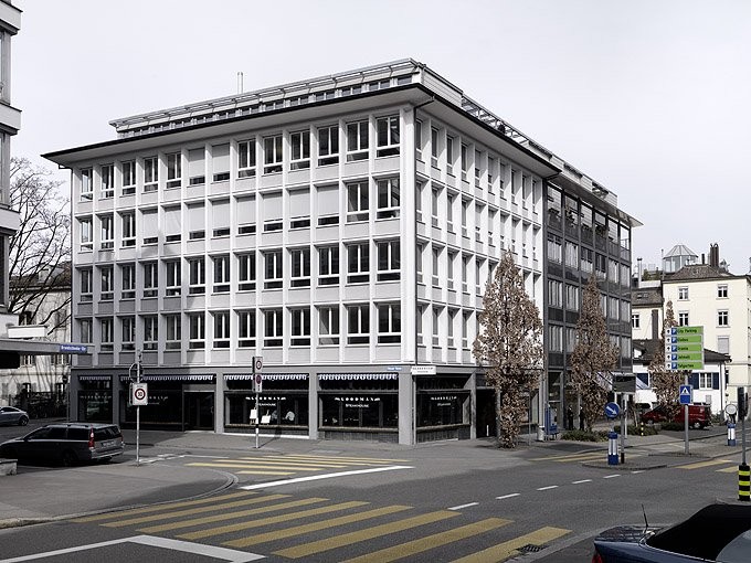 Place de stationnement couverte pour vélo