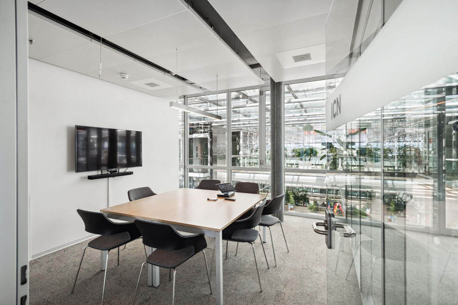 Bureau de 1891m², photo 6 sur 10