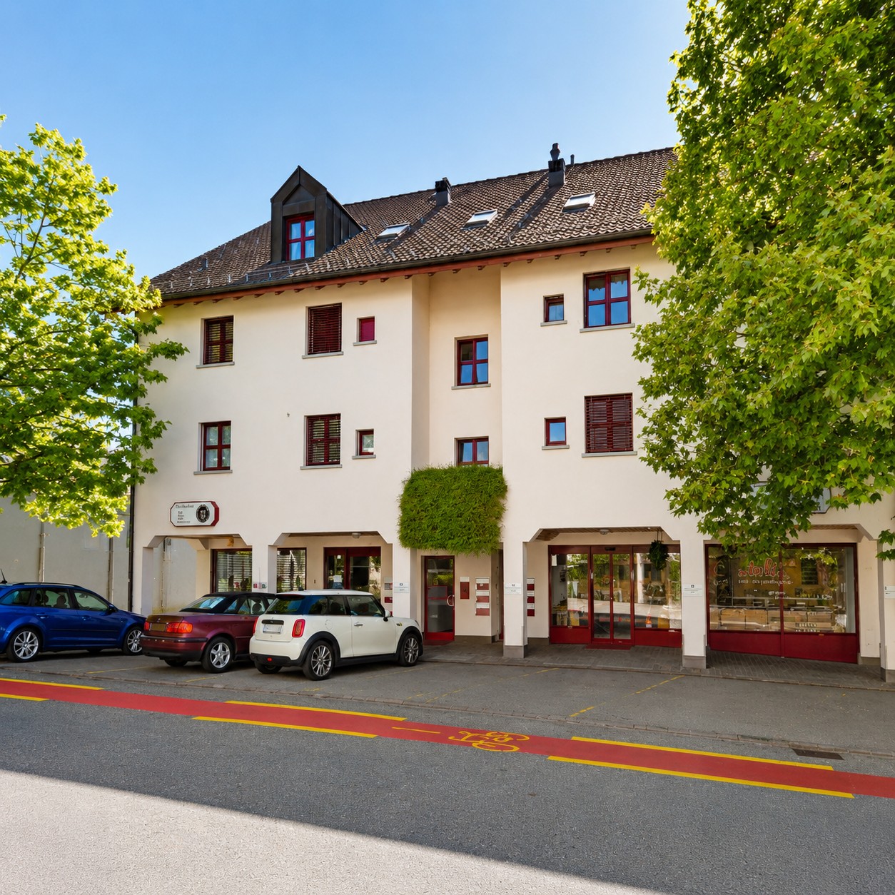 174m² commercial