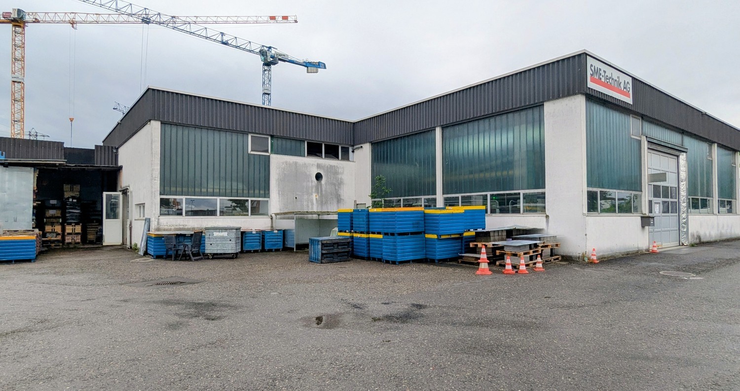 673m² commercial