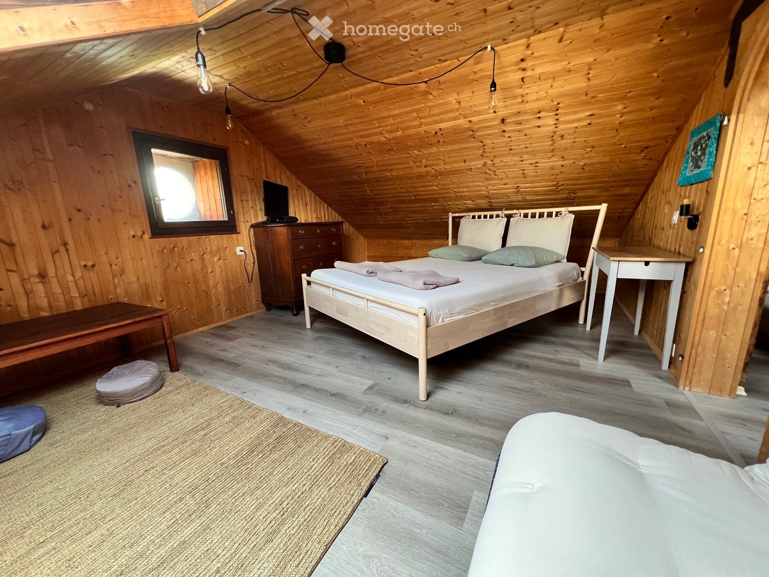 6 rooms apartment